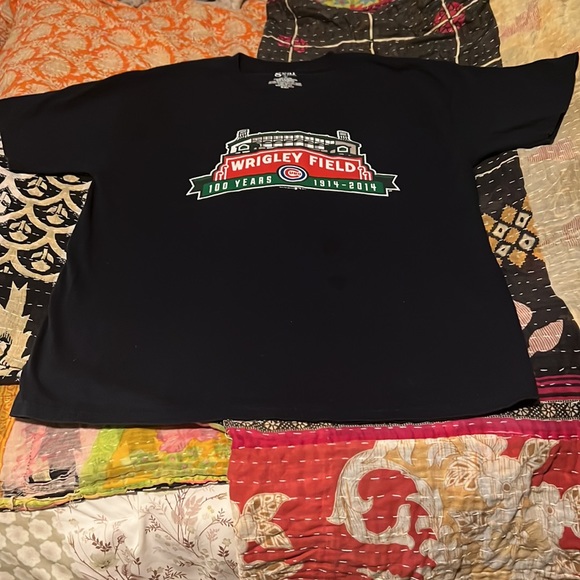 Wrigley Field tee shirt. Navy Blue. 100% Cotton - Picture 2 of 5